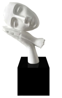 sculpture-visage-posé-gauche-sur-mains-céramique-blanche-magasin-bois&deco-beauvois-cambresis