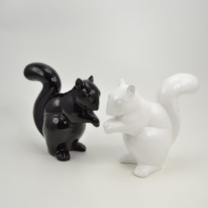 statue-ecureuil-noir-blanc-deco-decorative-ceramique-boisetdeco-nord-picardie