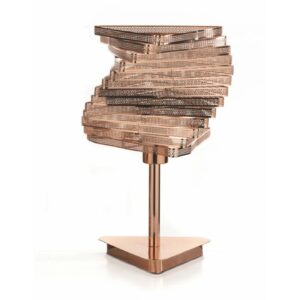 Lampe design-en métal cuivré H.40cm – SCULPTURE DÉCALÉE