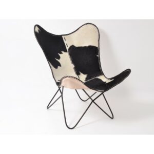 fauteuil-peau-de-vache-chalet-montagne-amenagement-salon-deco-interieur-chalets-boisetdeco