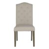 chaise contemporaine avec boutons sur dossier