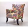 fauteuil avec couleurs motifs ronds