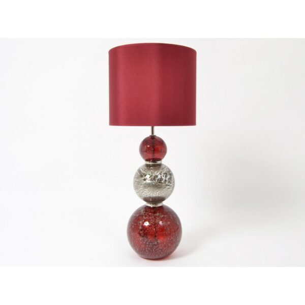 Lampe artisanale en verre 3 boules rouges et gris.