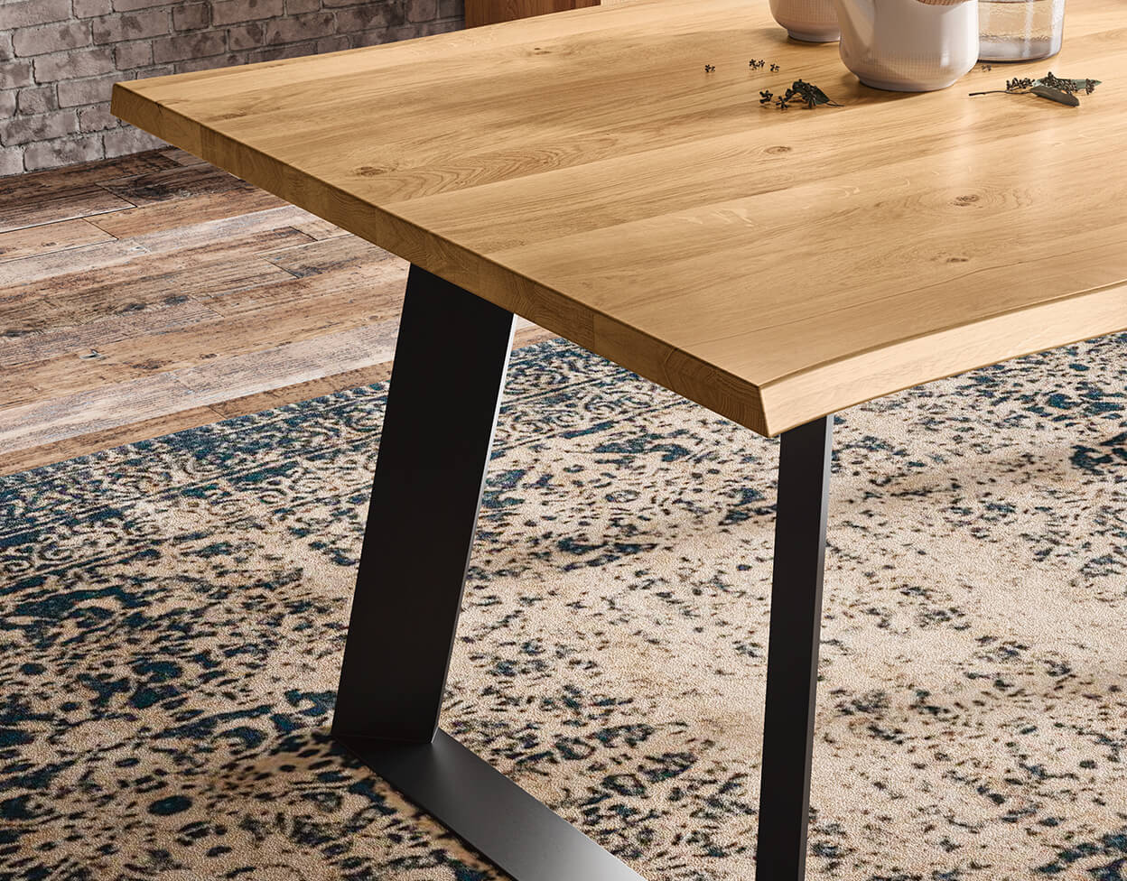 Table style industriel bois chêne massif de qualité pieds métal noir