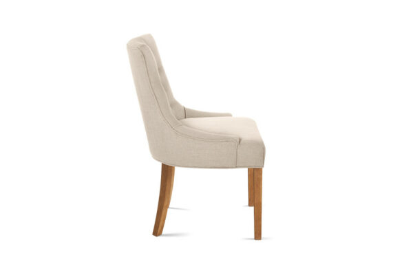 chaise confortable capitonnée pieds en bois de qualité