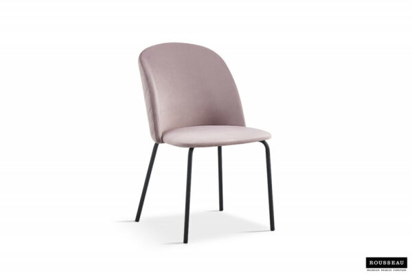 Chaise de salle à manger moderne confortable en velours couleur rose doux pieds noirs
