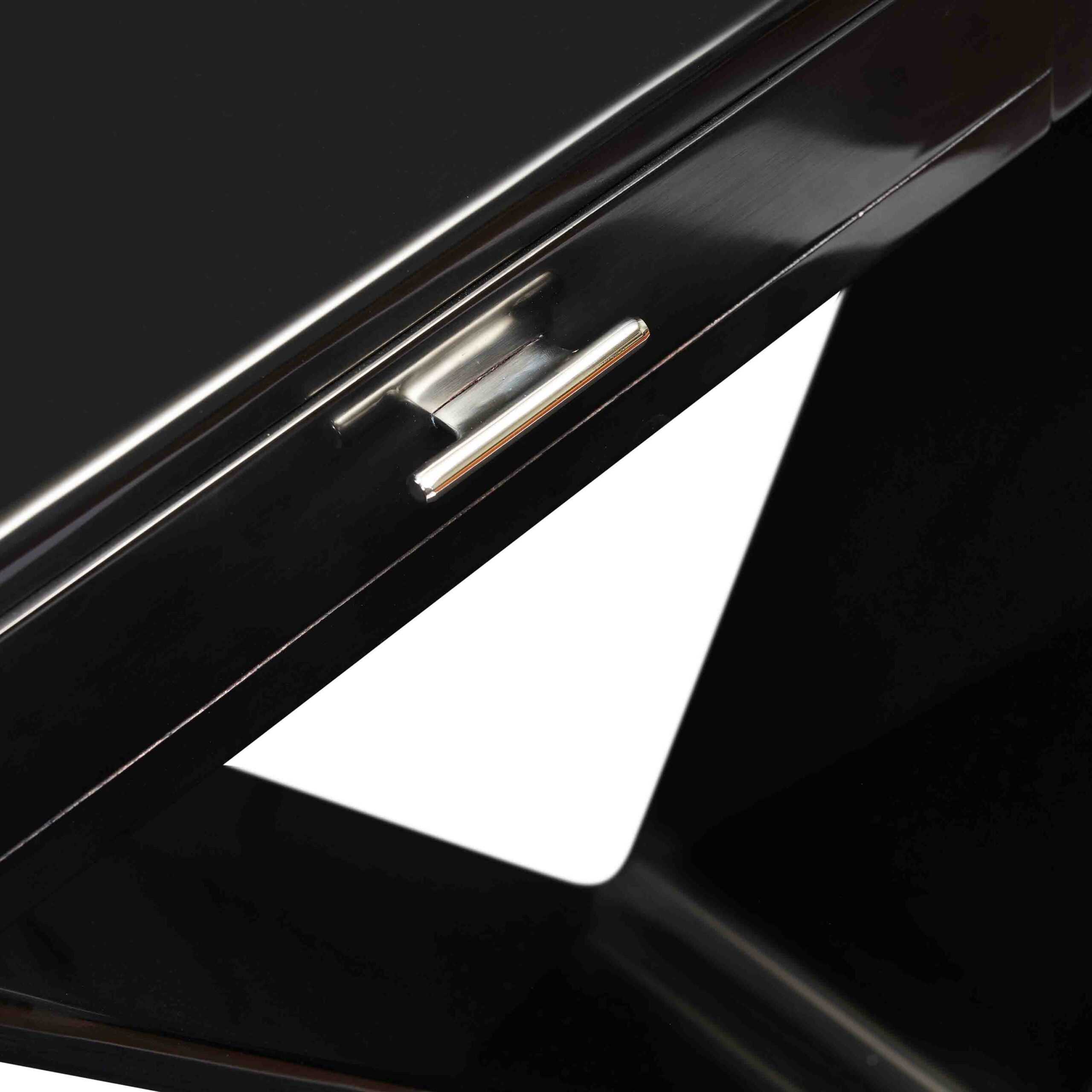 Meuble Console triangulaire en bois laqué noir forme triangle design original.