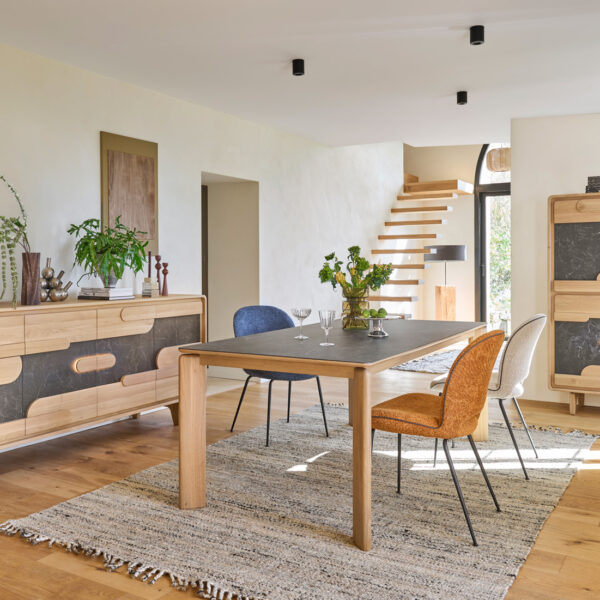 Salle à manger ABSOLU en chêne massif et céramique moderne et design.