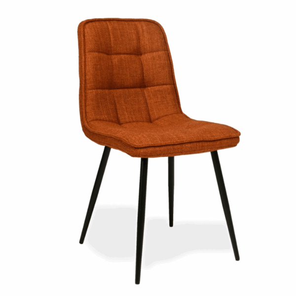 Chaise FOLK - Colorée et cossue grâce a son assise rembourrée et son passe-poil épais.