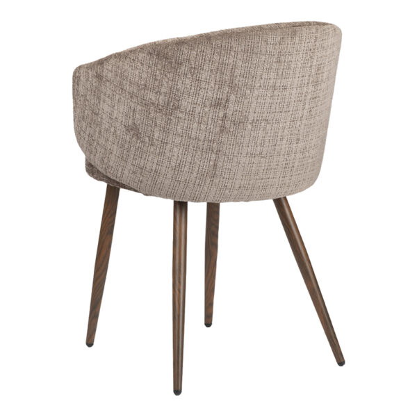 Chaise fauteuil avec pied en acier imitation bois de noyer. Assise, dossier, et accoudoirs en tissu coloris taupe