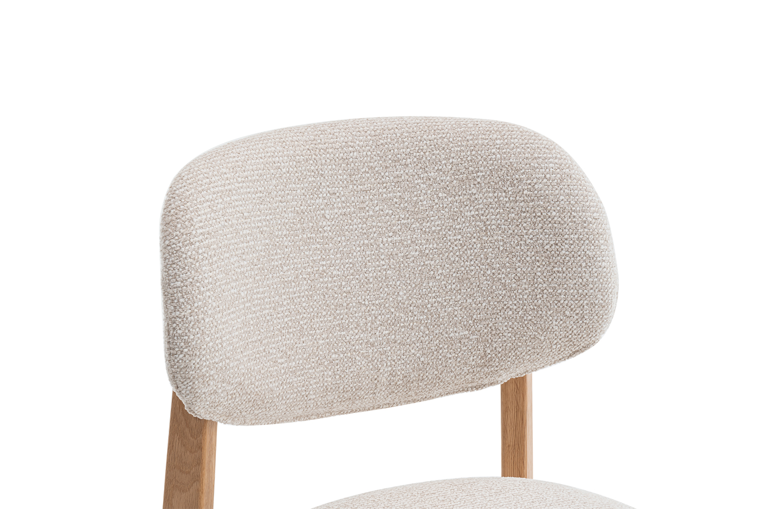 Chaise CARMEN avec structure en chêne massif et assise. Dossier en tissu blanc crème.