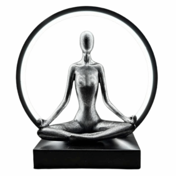 Lampe avec celle led blanc. Femme qui médite